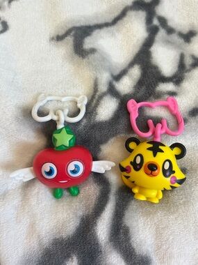 2012 Moshi Monsters Plastic 2.5” Backpack Clip- 2 Piece Lot by Mind Candy
